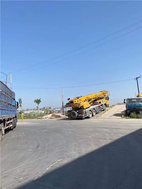 娄底市25吨吊车的租赁价格大概是多少？