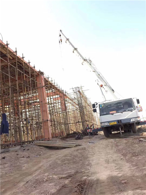 娄底市吊车作业的安全注意事项有哪些？