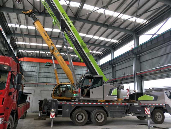 娄底市高空车出租需要注意哪些安全事项？